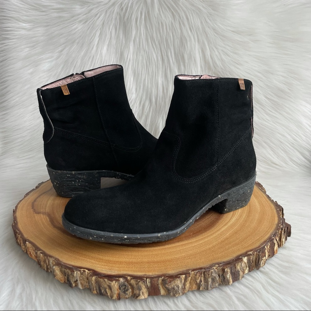 El Naturalista leather side zip booties LIKE NEW